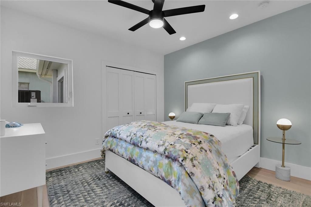 215 Mooring Line Dr, Naples, FL 34102 Photo