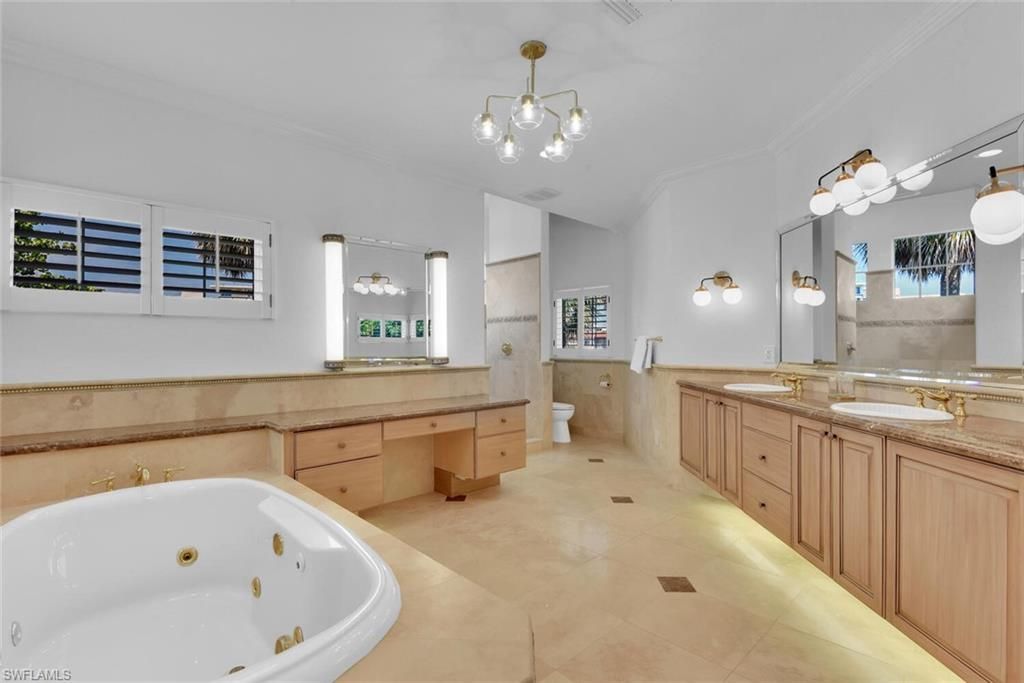 215 Mooring Line Dr, Naples, FL 34102 Photo
