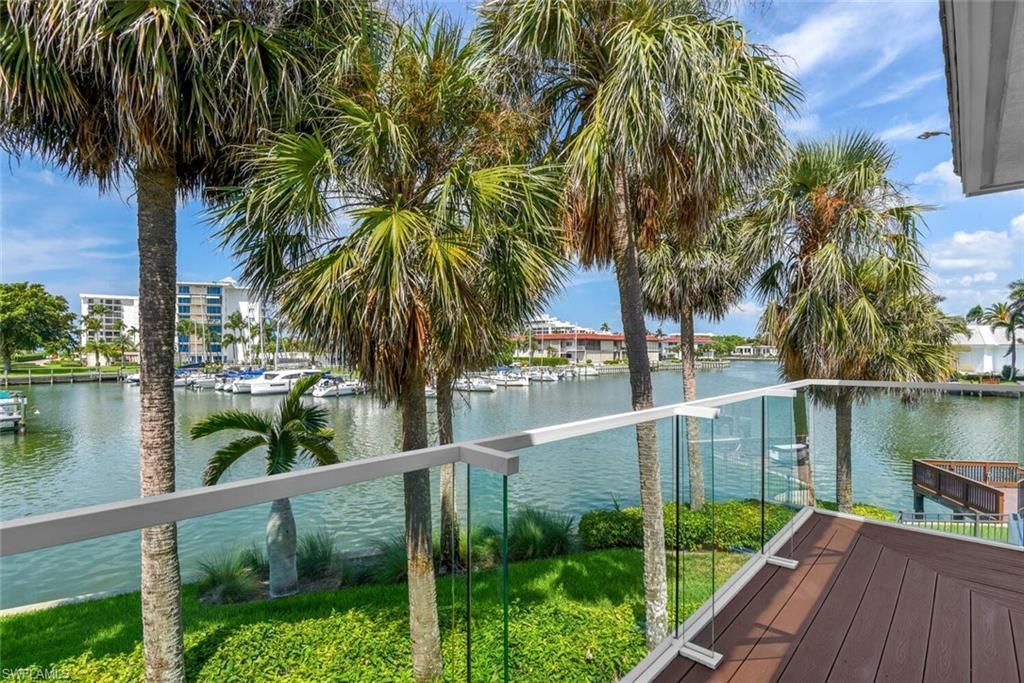 215 Mooring Line Dr, Naples, FL 34102 Photo