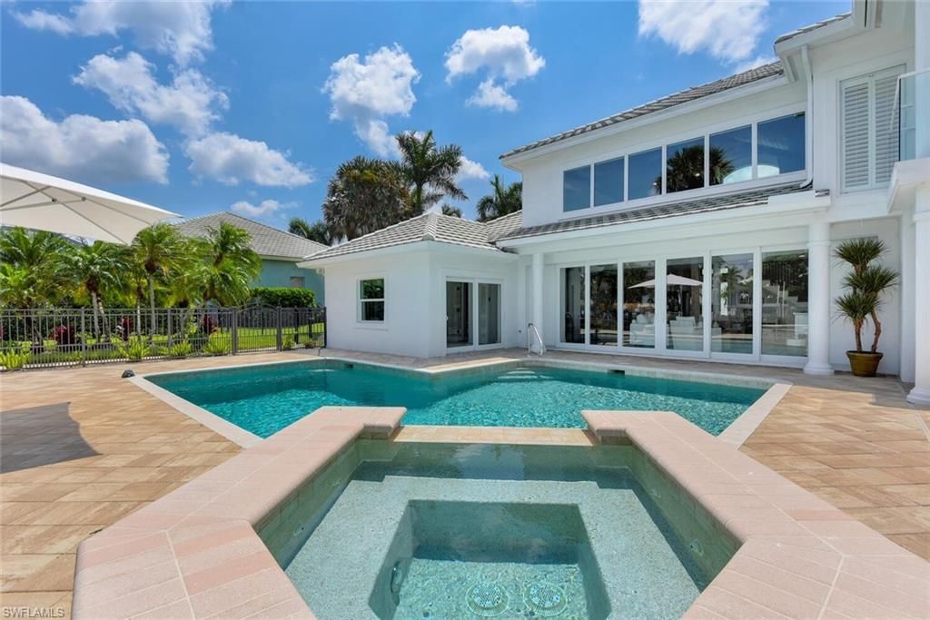 215 Mooring Line Dr, Naples, FL 34102 Photo
