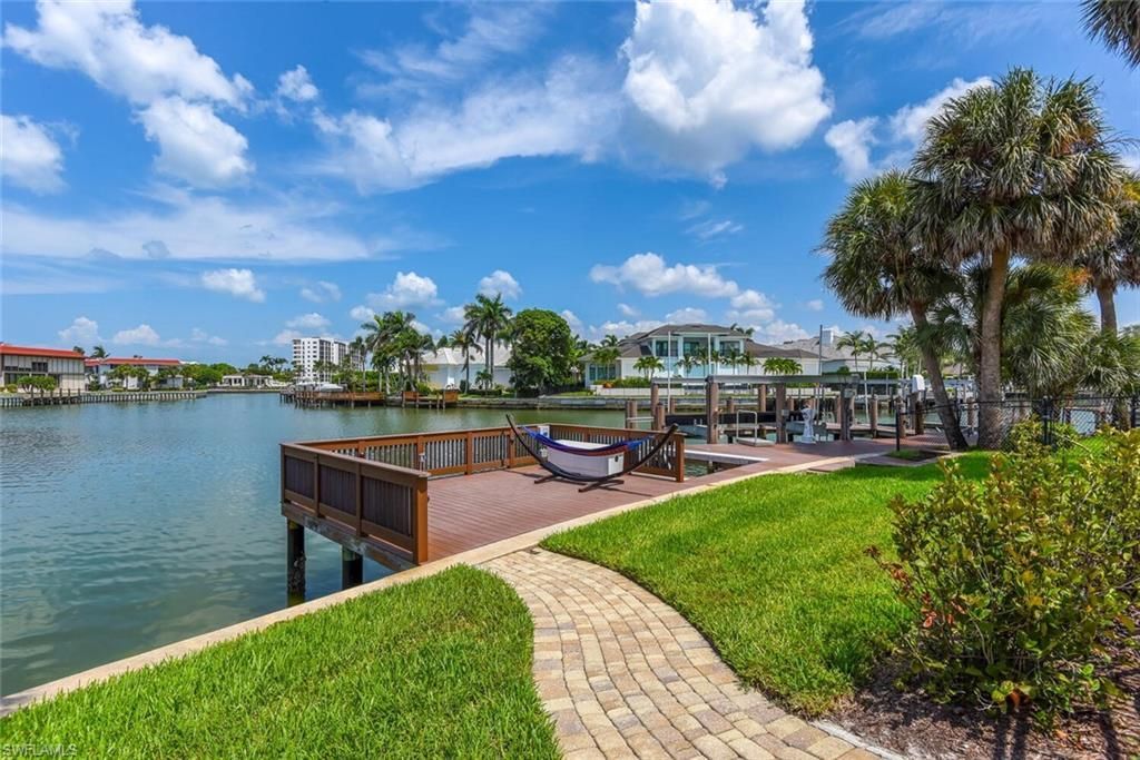 215 Mooring Line Dr, Naples, FL 34102 Photo