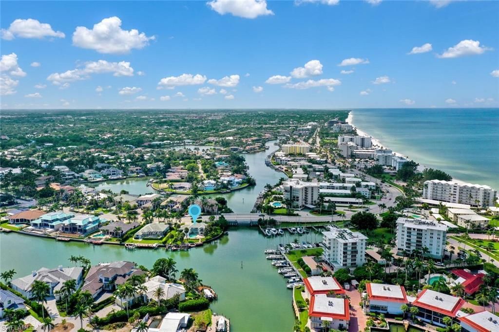 215 Mooring Line Dr, Naples, FL 34102 Photo