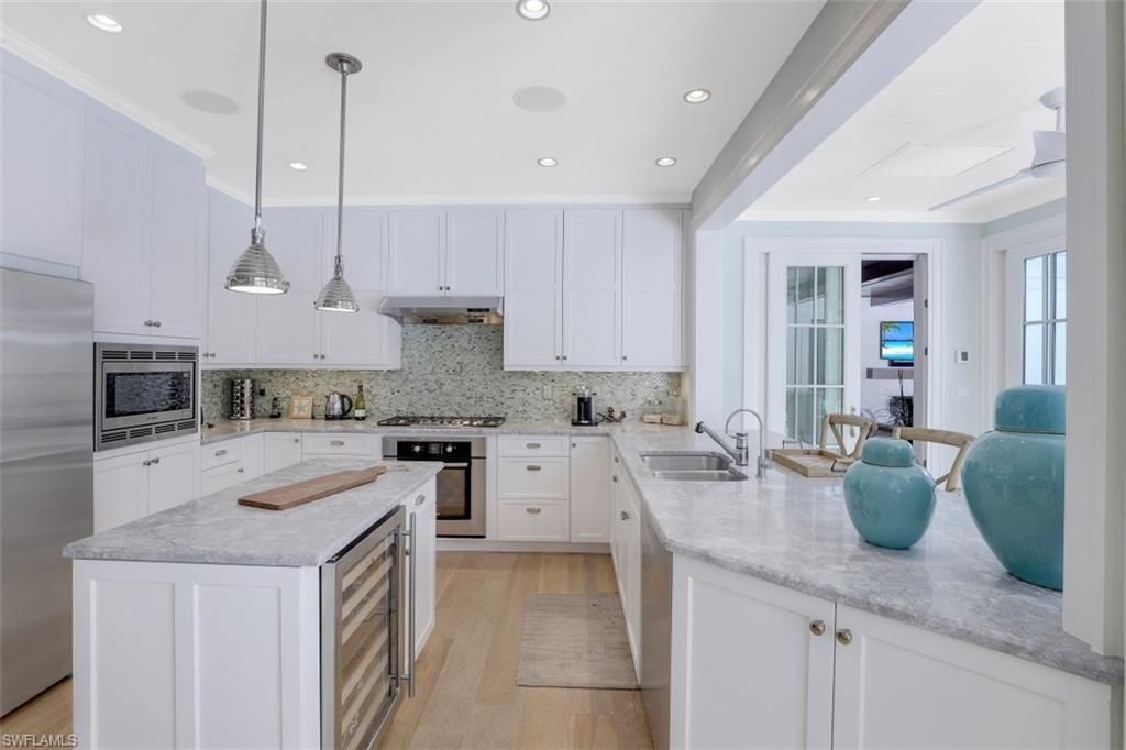154 4th Ave N, Naples, FL 34102 Photo