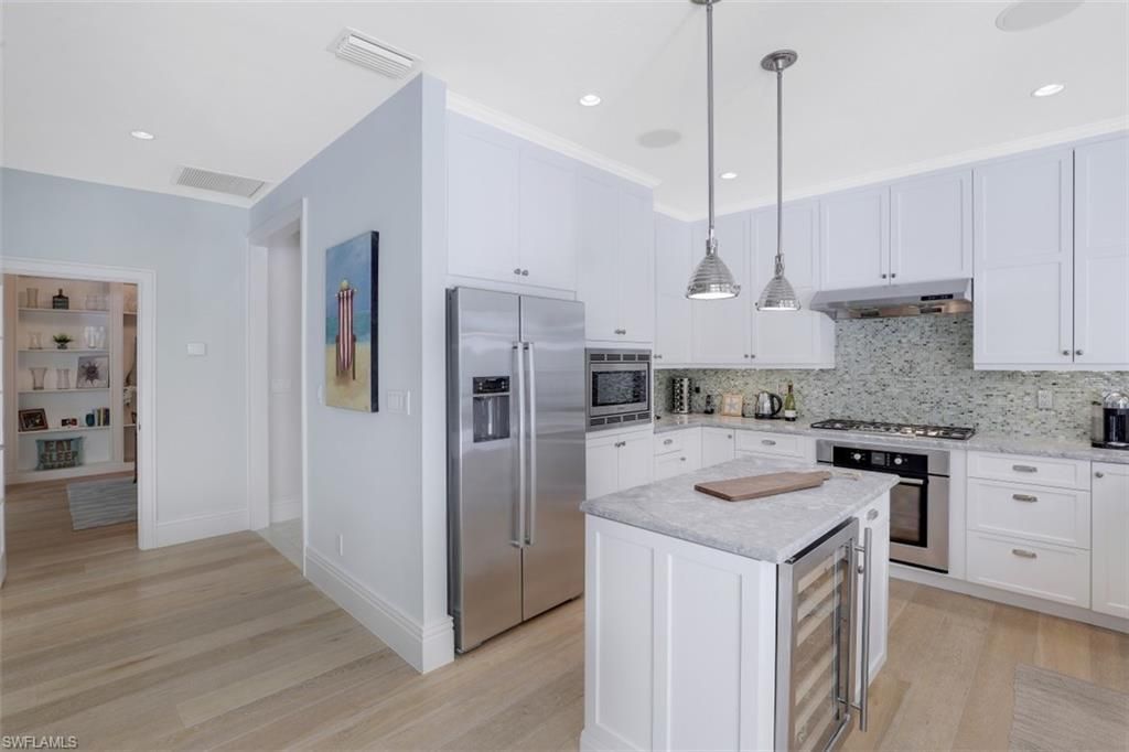 154 4th Ave N, Naples, FL 34102 Photo