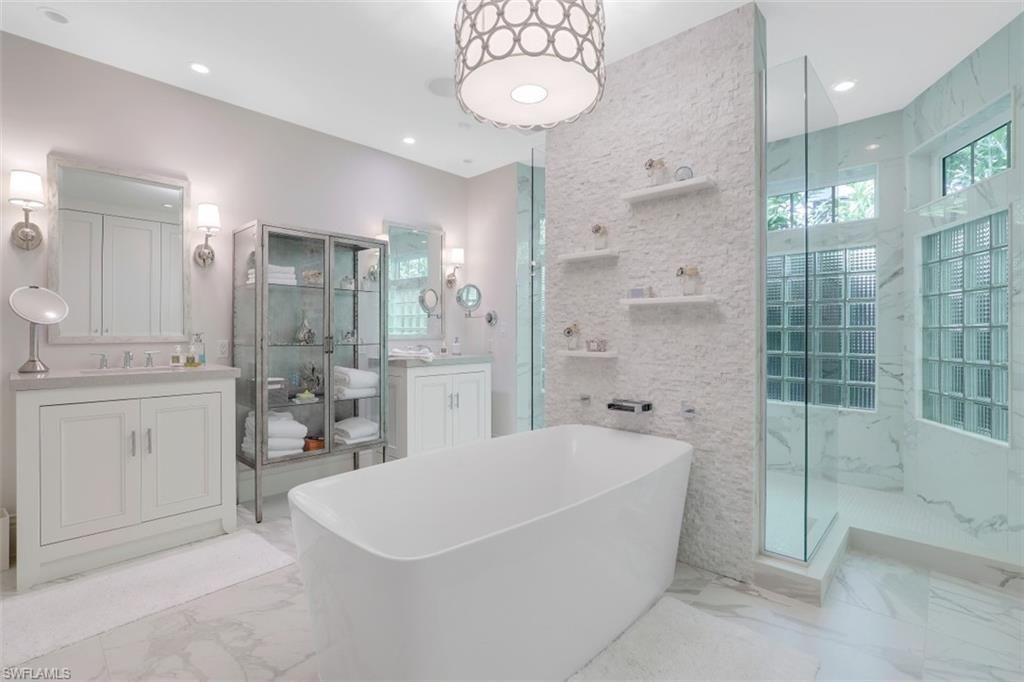 154 4th Ave N, Naples, FL 34102 Photo