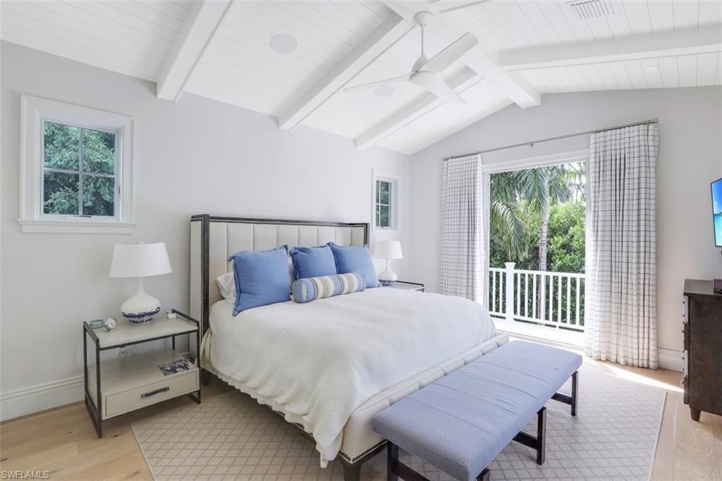 154 4th Ave N, Naples, FL 34102 Photo