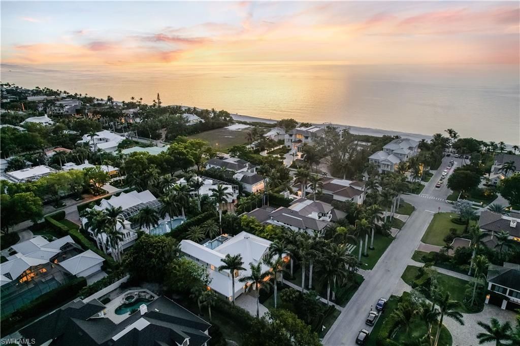 154 4th Ave N, Naples, FL 34102 Photo