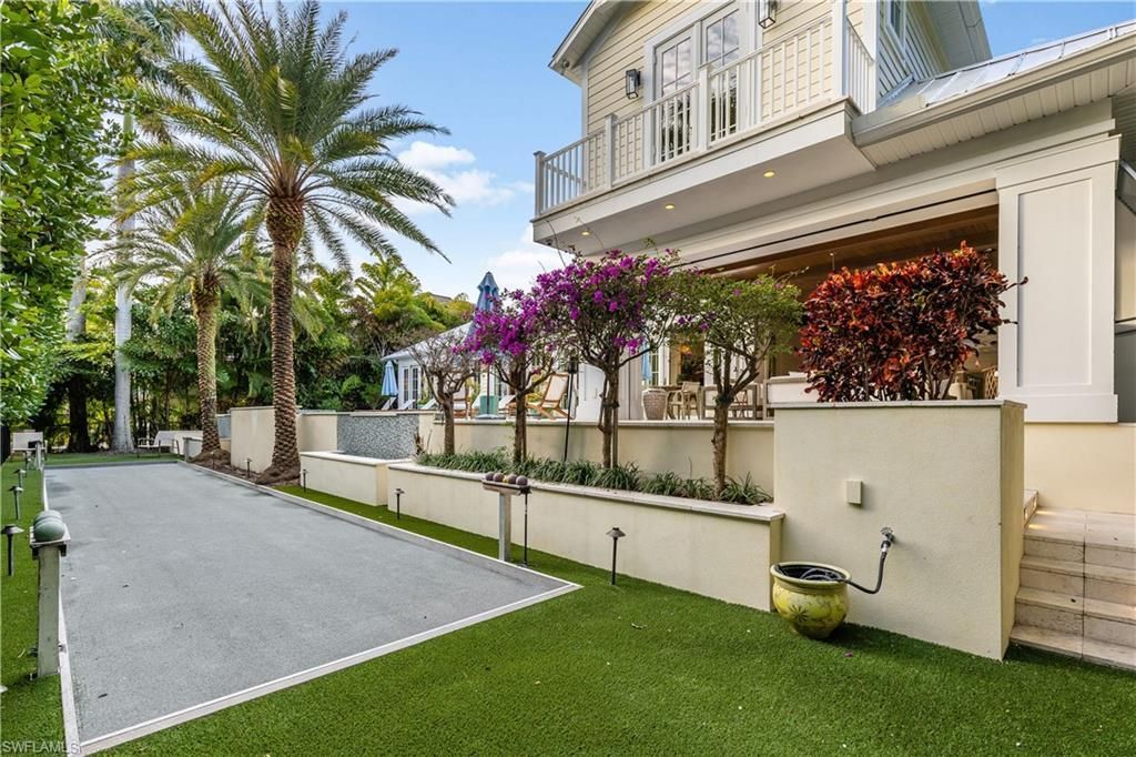 154 4th Ave N, Naples, FL 34102 Photo