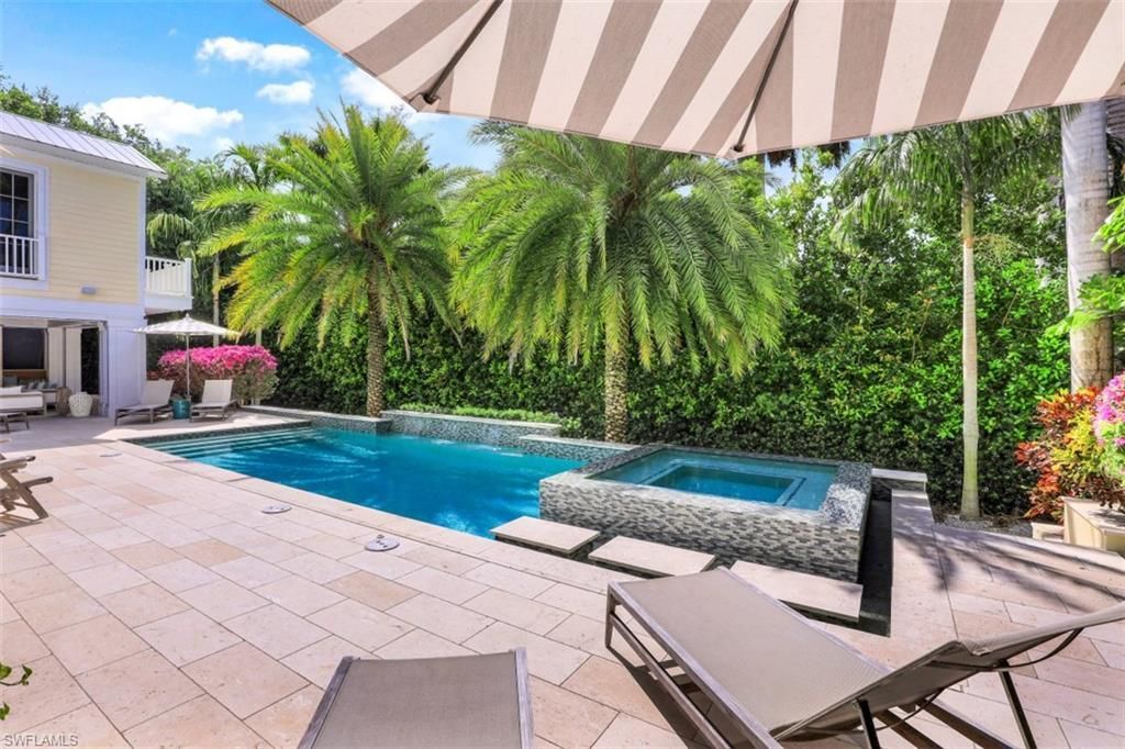 154 4th Ave N, Naples, FL 34102 Photo