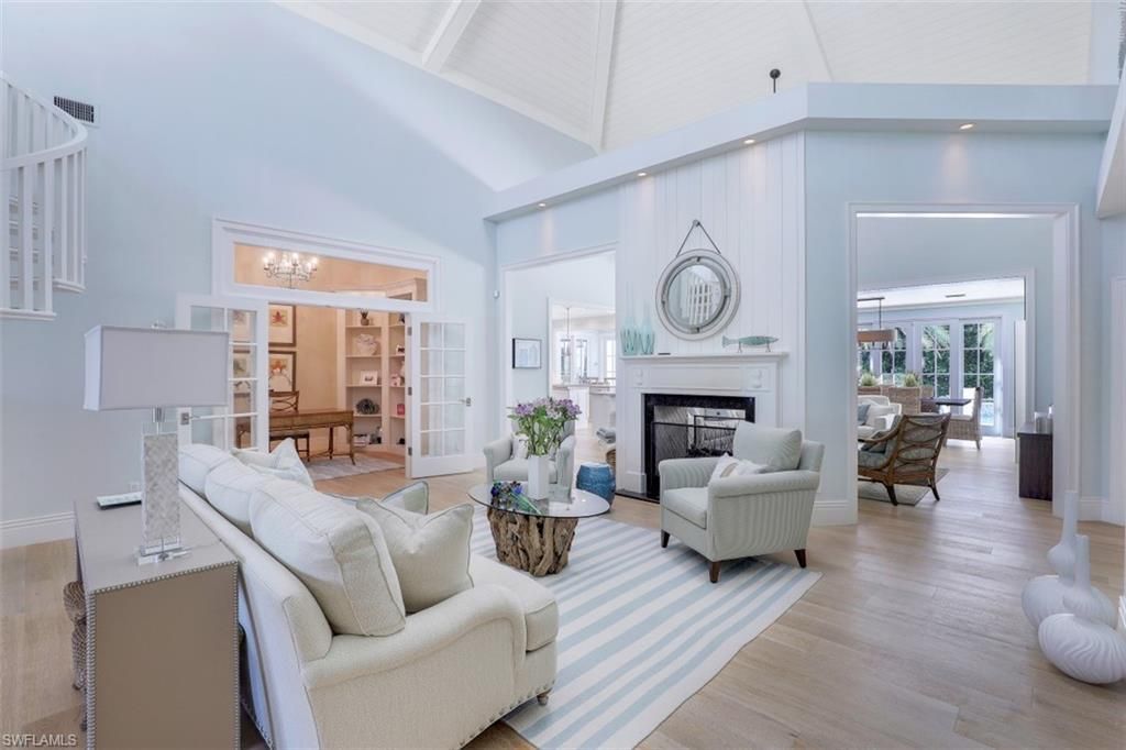 154 4th Ave N, Naples, FL 34102 Photo