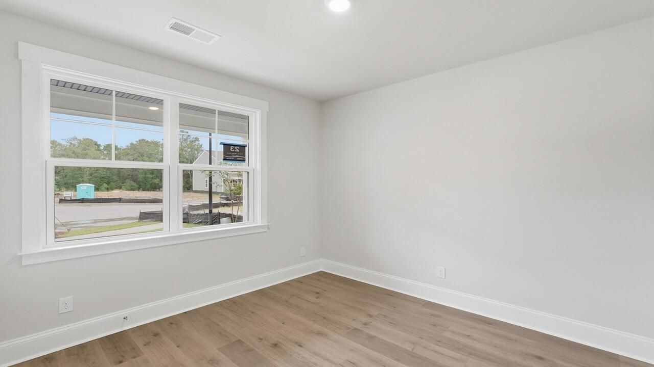 126 Midmills Lane Photo 18