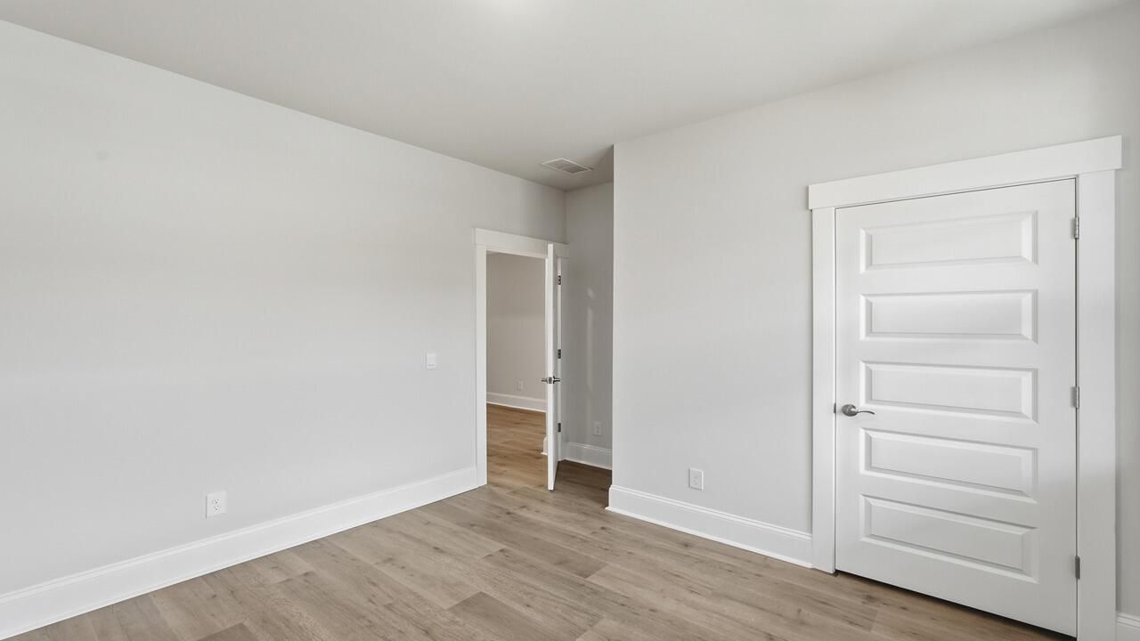 126 Midmills Lane Photo 21