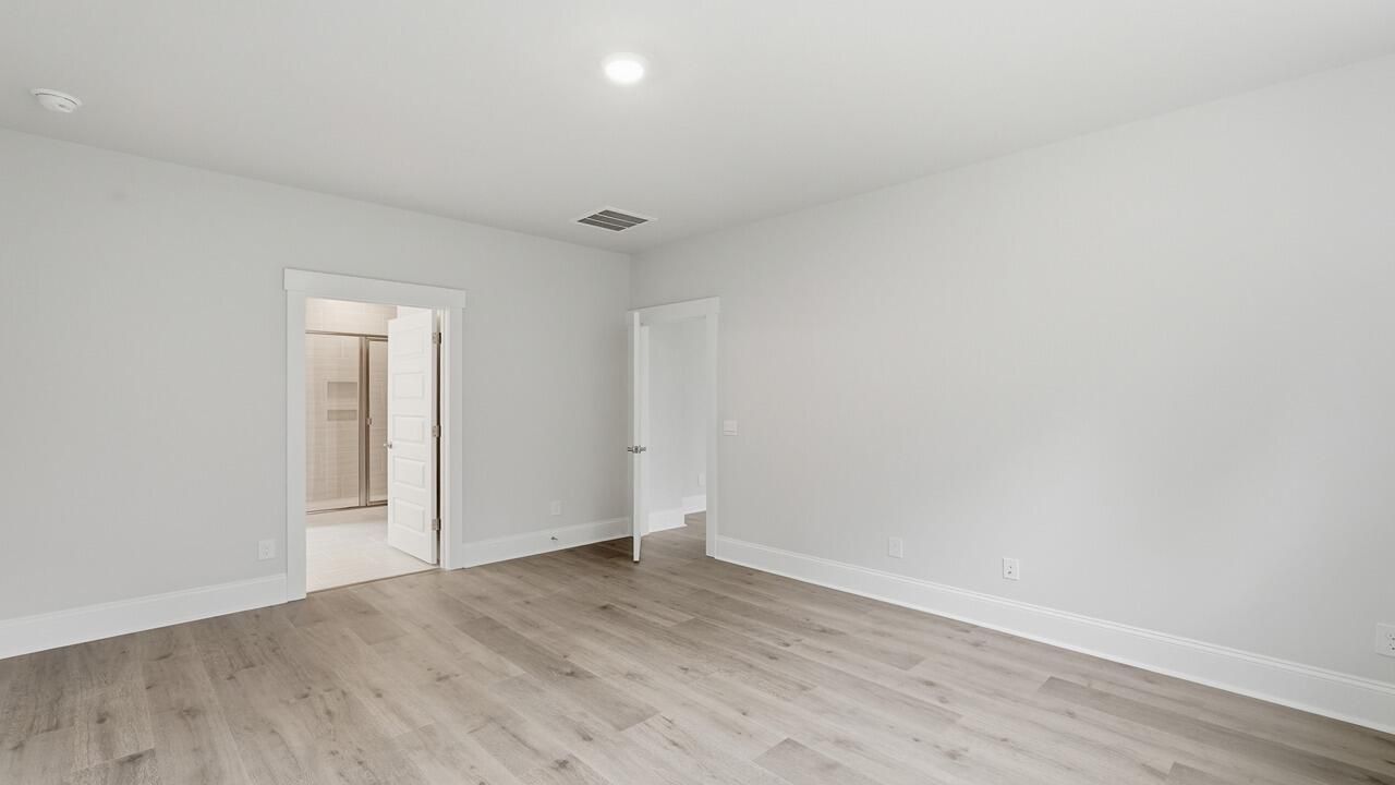 126 Midmills Lane Photo 43