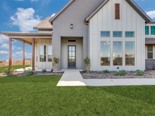 560 Aermotor Loop, Weatherford, TX 76085