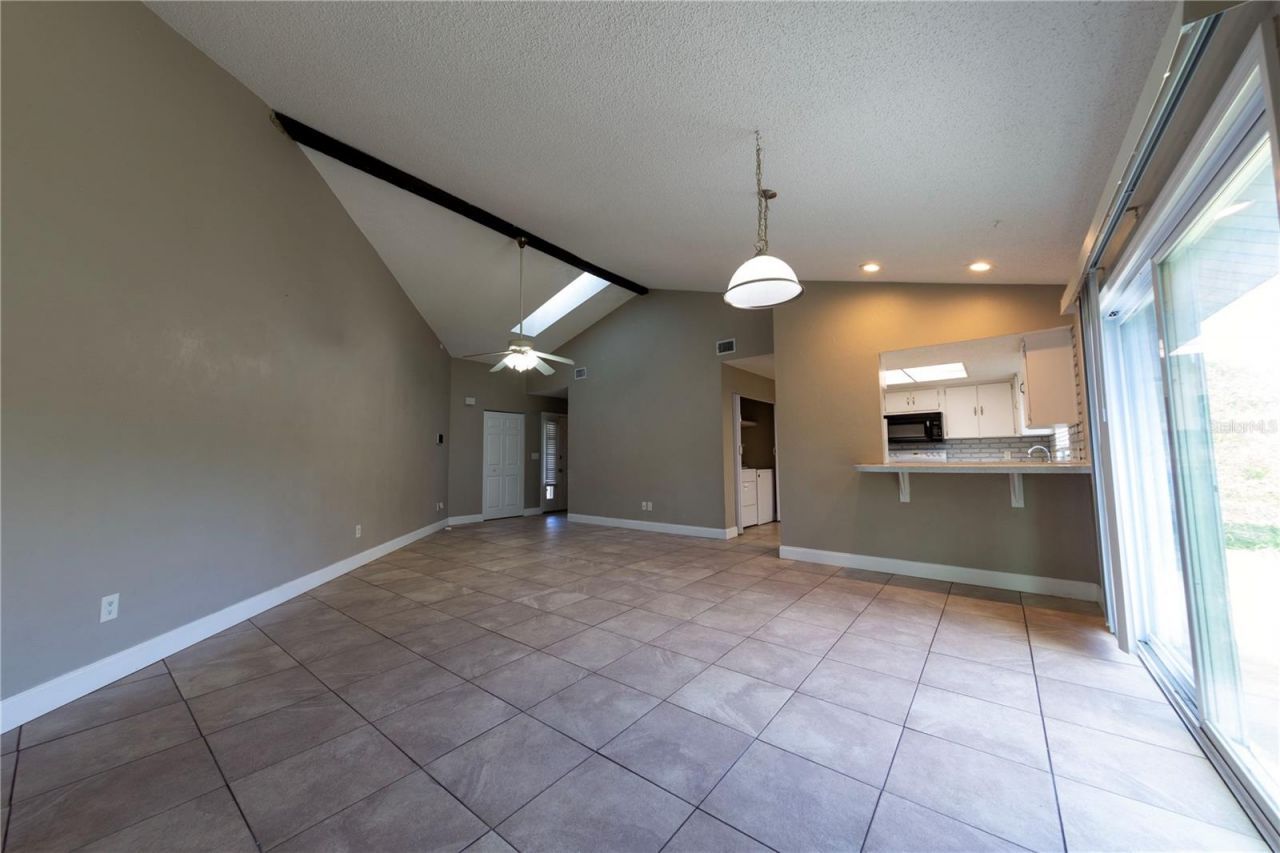 232 N Ridgewood Avenue, Unit 3A, Edgewater, FL 32132 Photo