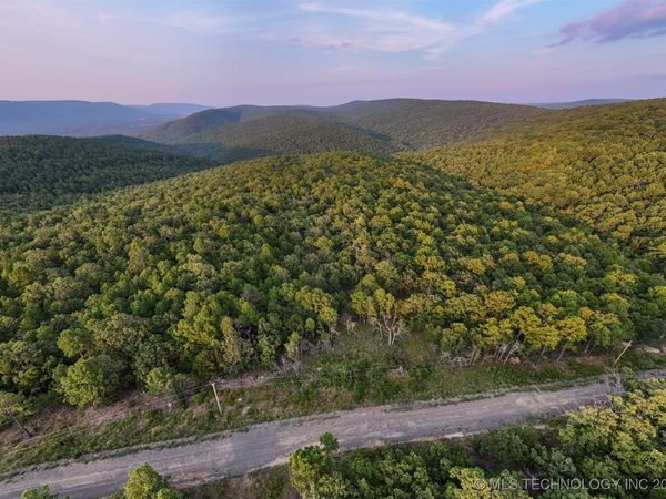 7 Moonshine Drive, Clayton, OK 74536