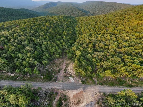 8 Moonshine Drive, Clayton, OK 74536