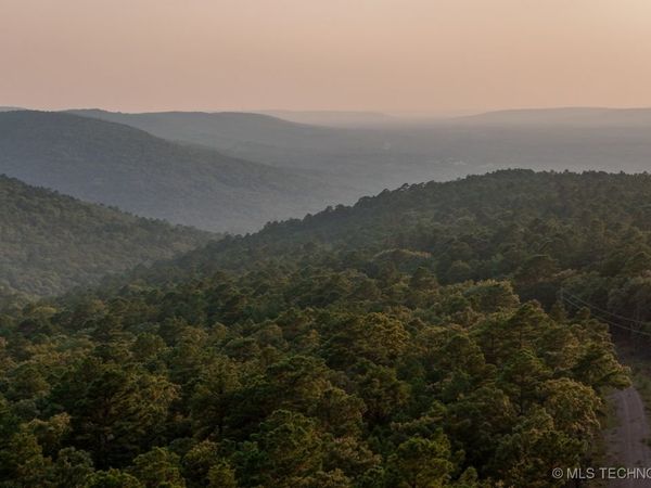 12 Moonshine Drive, Clayton, OK 74536