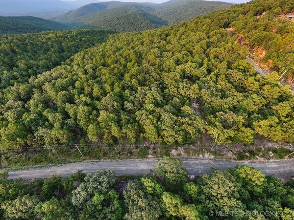 9 Moonshine Drive, Clayton, OK 74536