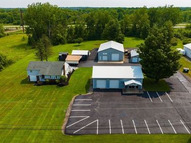 8984/8998 Brewerton Road, Brewerton, NY 13029