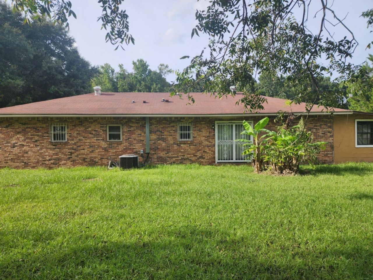 398 Kennedy Road Photo 19