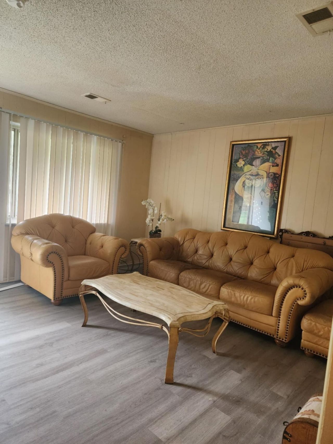 398 Kennedy Road Photo 3