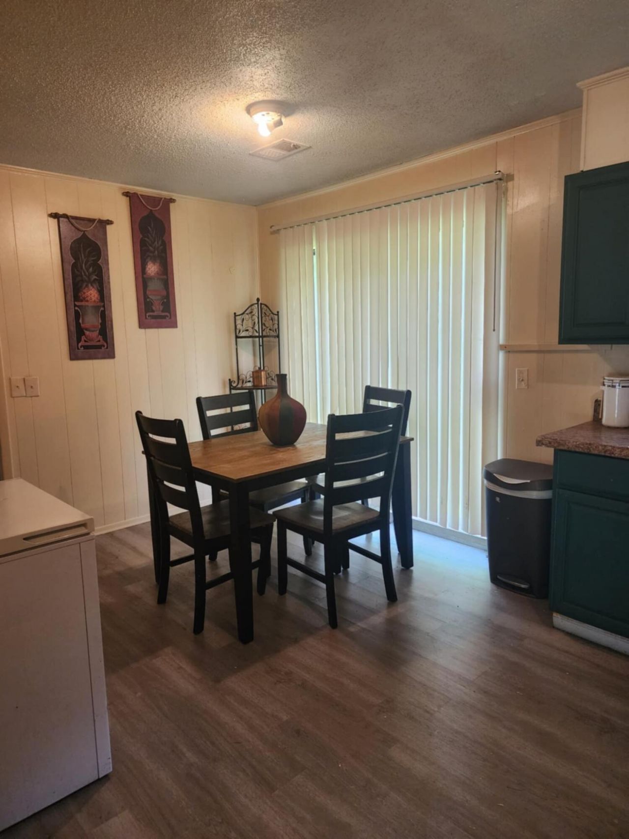 398 Kennedy Road Photo 5