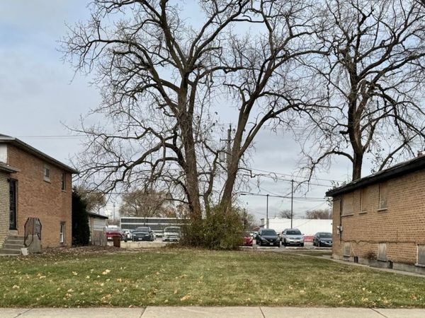 7224 W 63rd Place, Summit, IL 60501