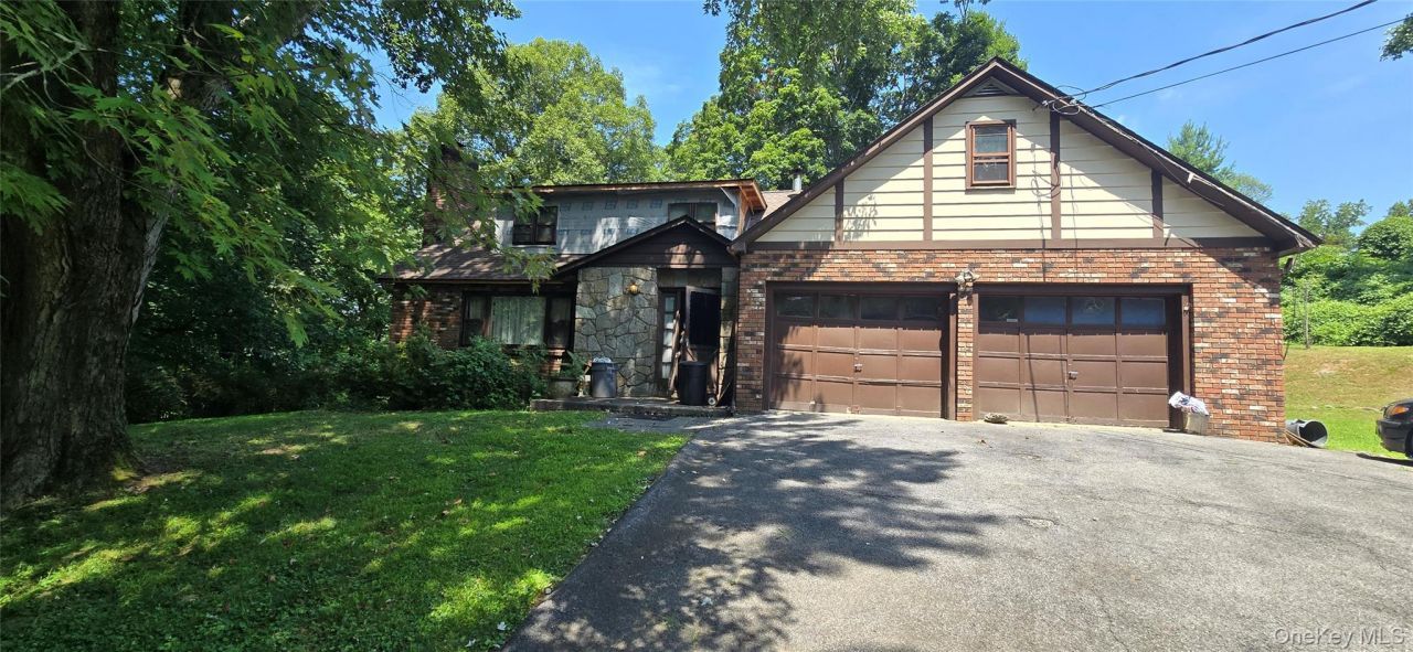 11 Deerhaunt Drive, Croton on Hudson, NY 10567 Main Photo