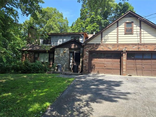 11 Deerhaunt Drive, Croton-on-Hudson, NY 10567