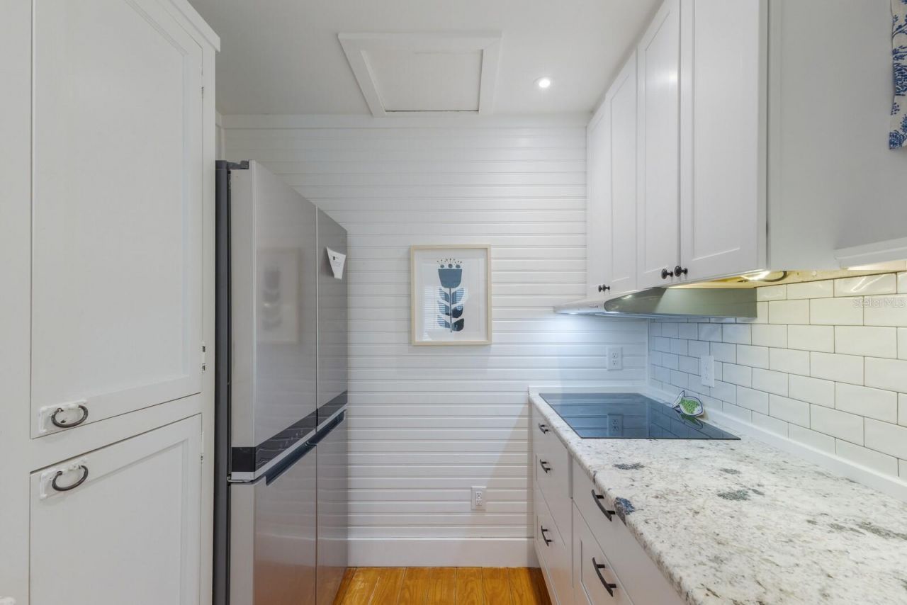 370 E Railroad Avenue, Unit 1, Boca Grande, FL 33921 Photo