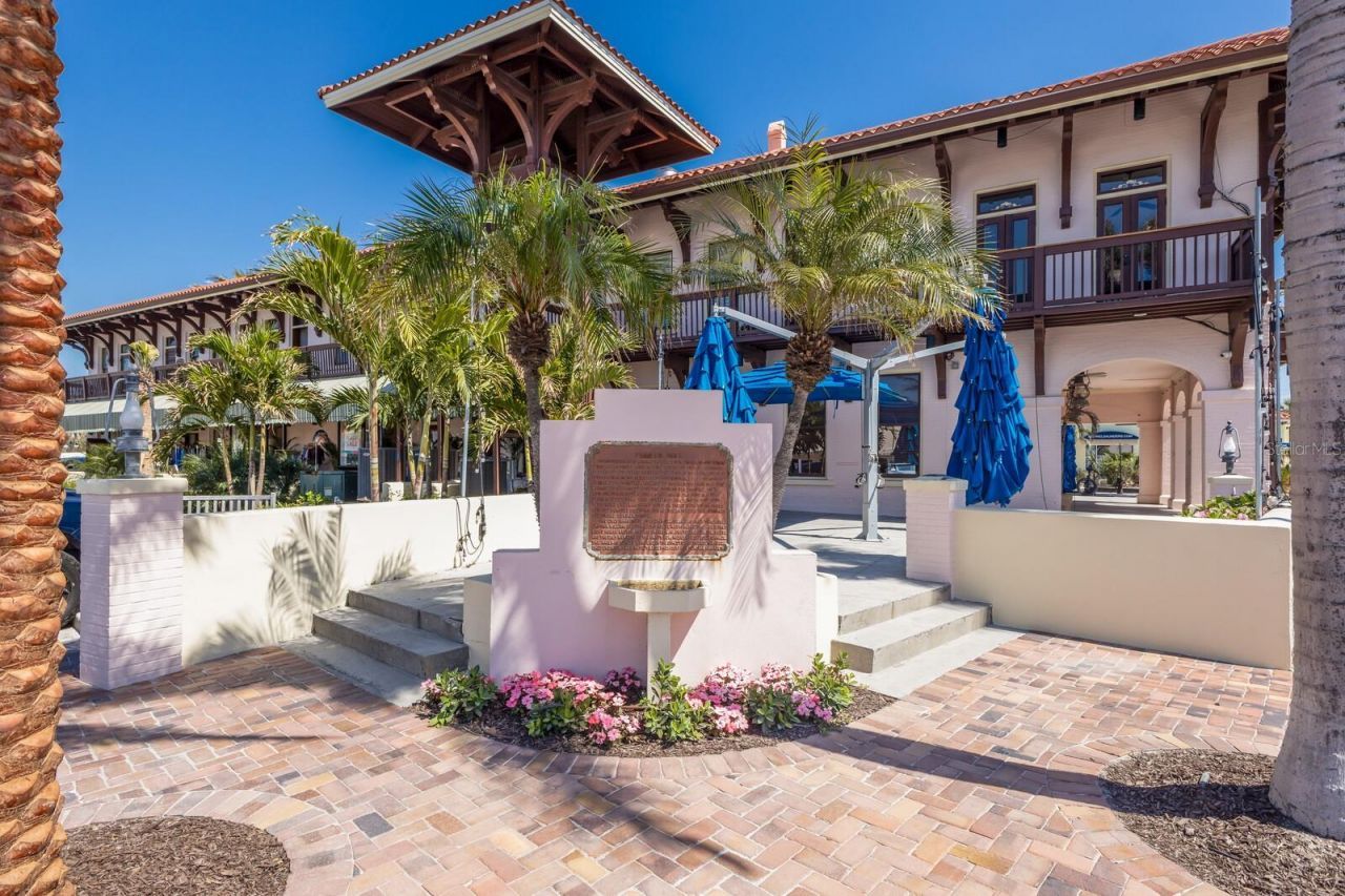 370 E Railroad Avenue, Unit 1, Boca Grande, FL 33921 Photo