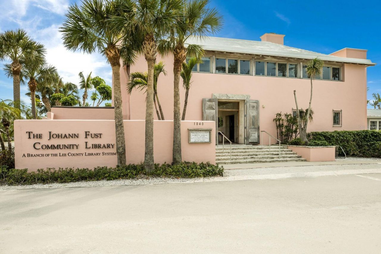 370 E Railroad Avenue, Unit 1, Boca Grande, FL 33921 Photo