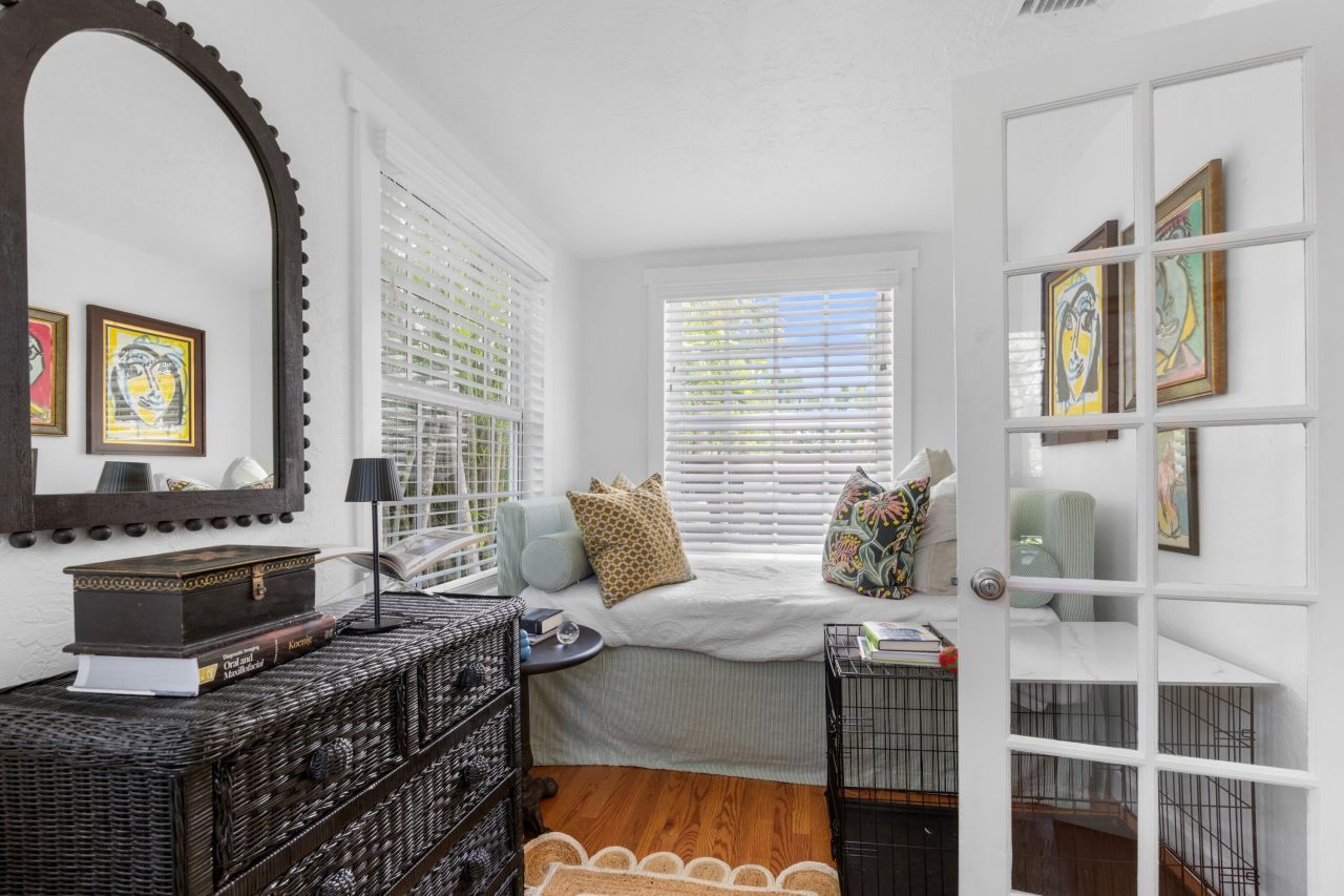 528 32nd Street, West Palm Beach, FL 33407 Photo