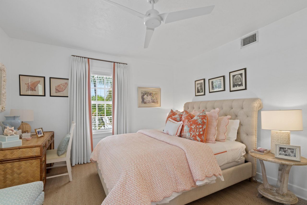 528 32nd Street, West Palm Beach, FL 33407 Photo