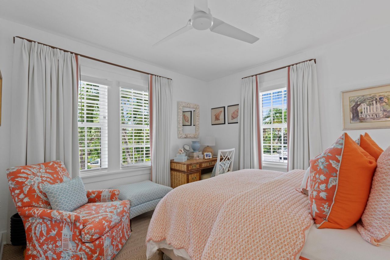 528 32nd Street, West Palm Beach, FL 33407 Photo