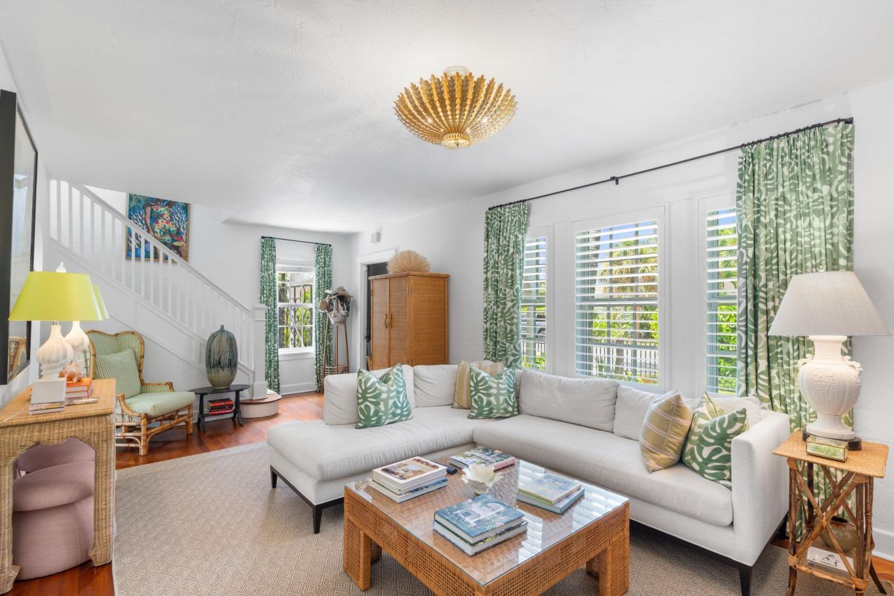 528 32nd Street, West Palm Beach, FL 33407 Photo