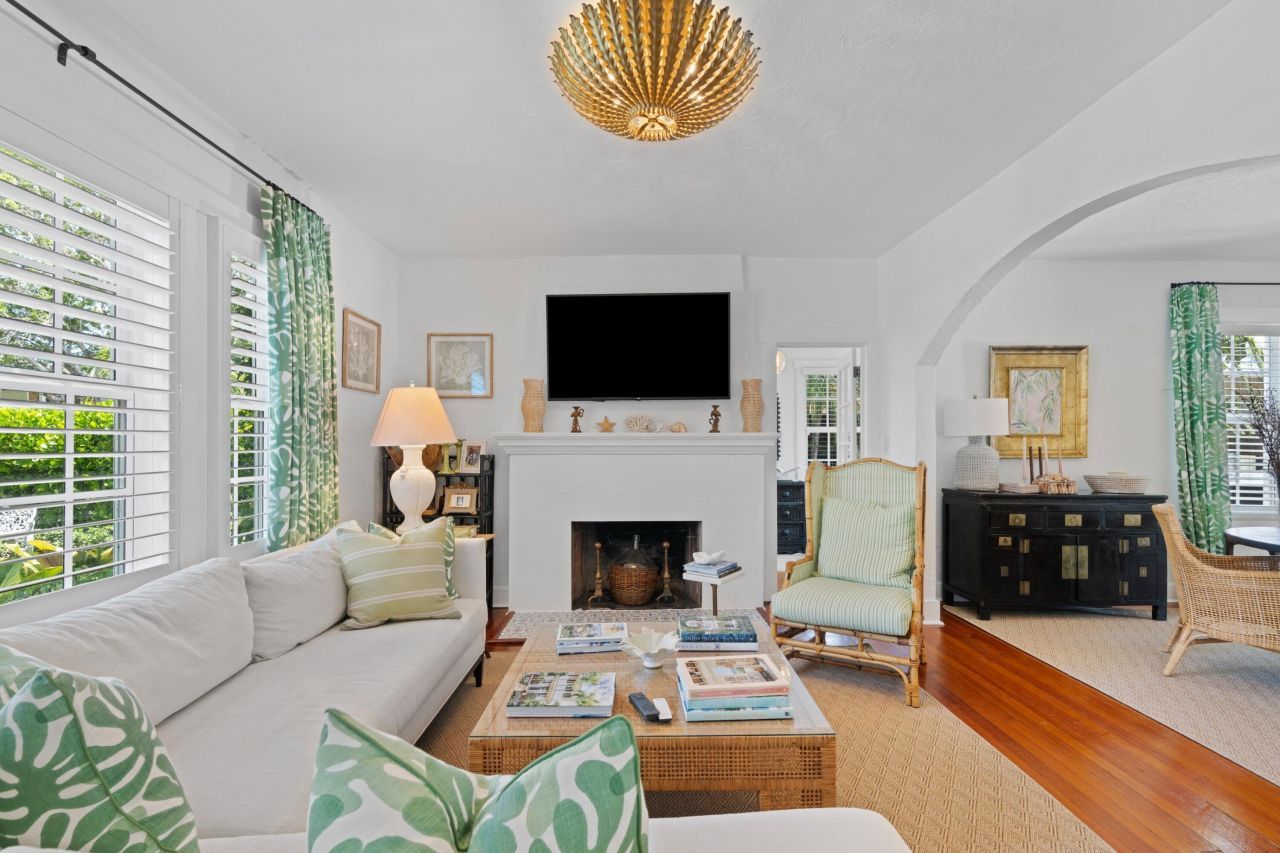 528 32nd Street, West Palm Beach, FL 33407 Photo