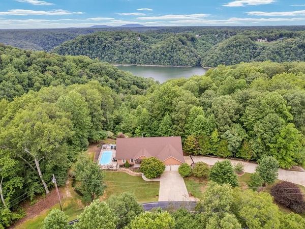 1005 Riverwatch Trace, Sparta, TN 38583