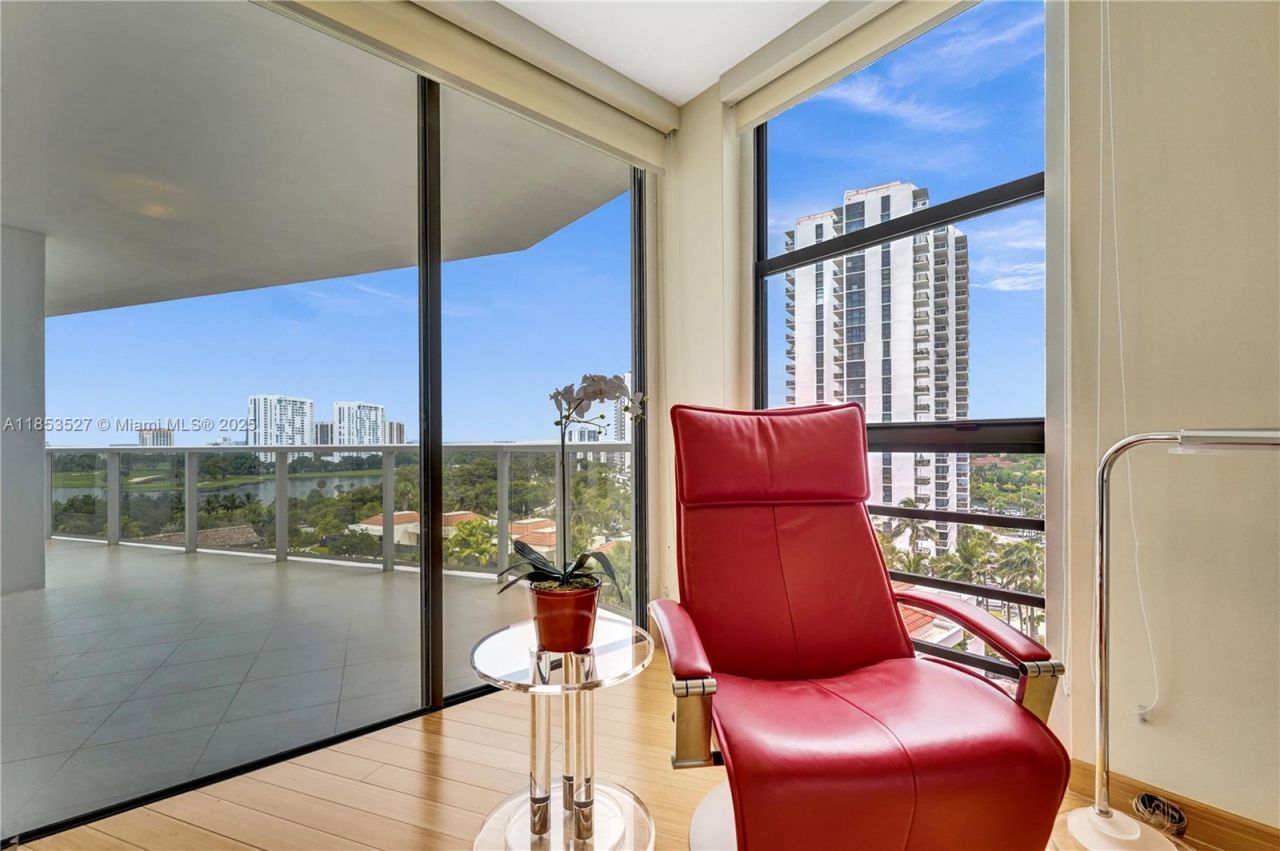 20281 E Country Club Dr, Unit 607, Aventura, FL 33180 Photo