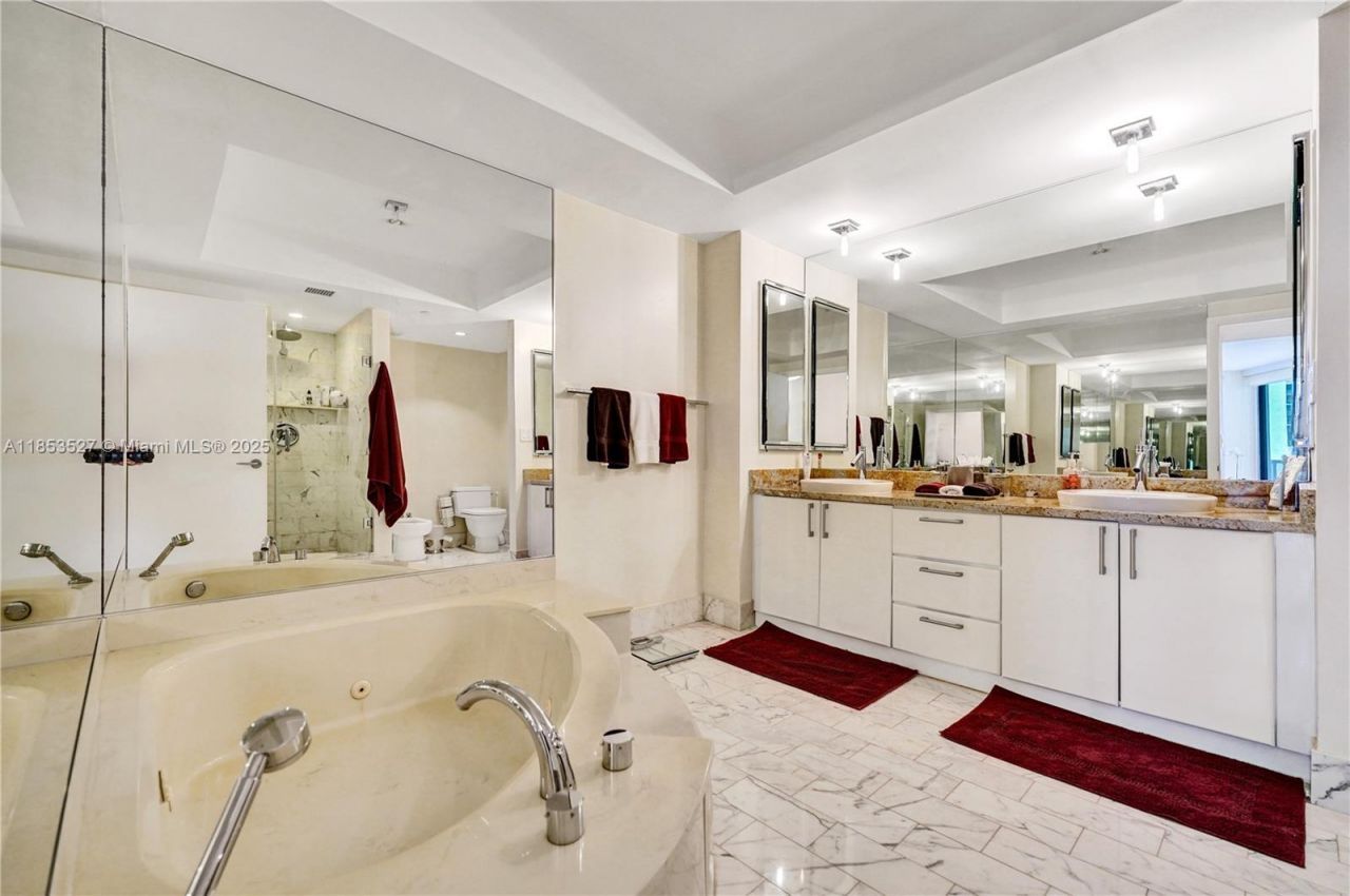 20281 E Country Club Dr, Unit 607, Aventura, FL 33180 Photo