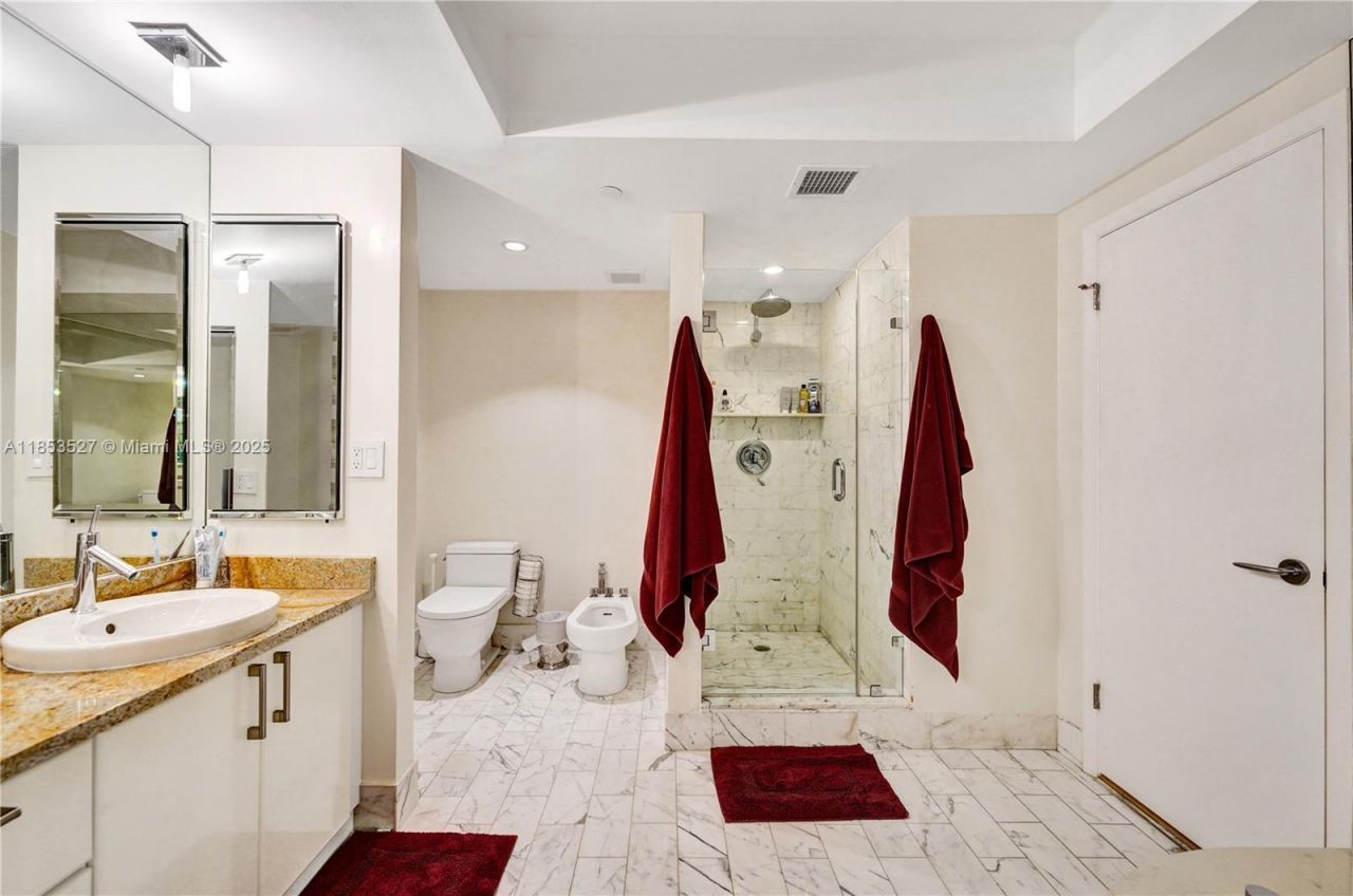 20281 E Country Club Dr, Unit 607, Aventura, FL 33180 Photo