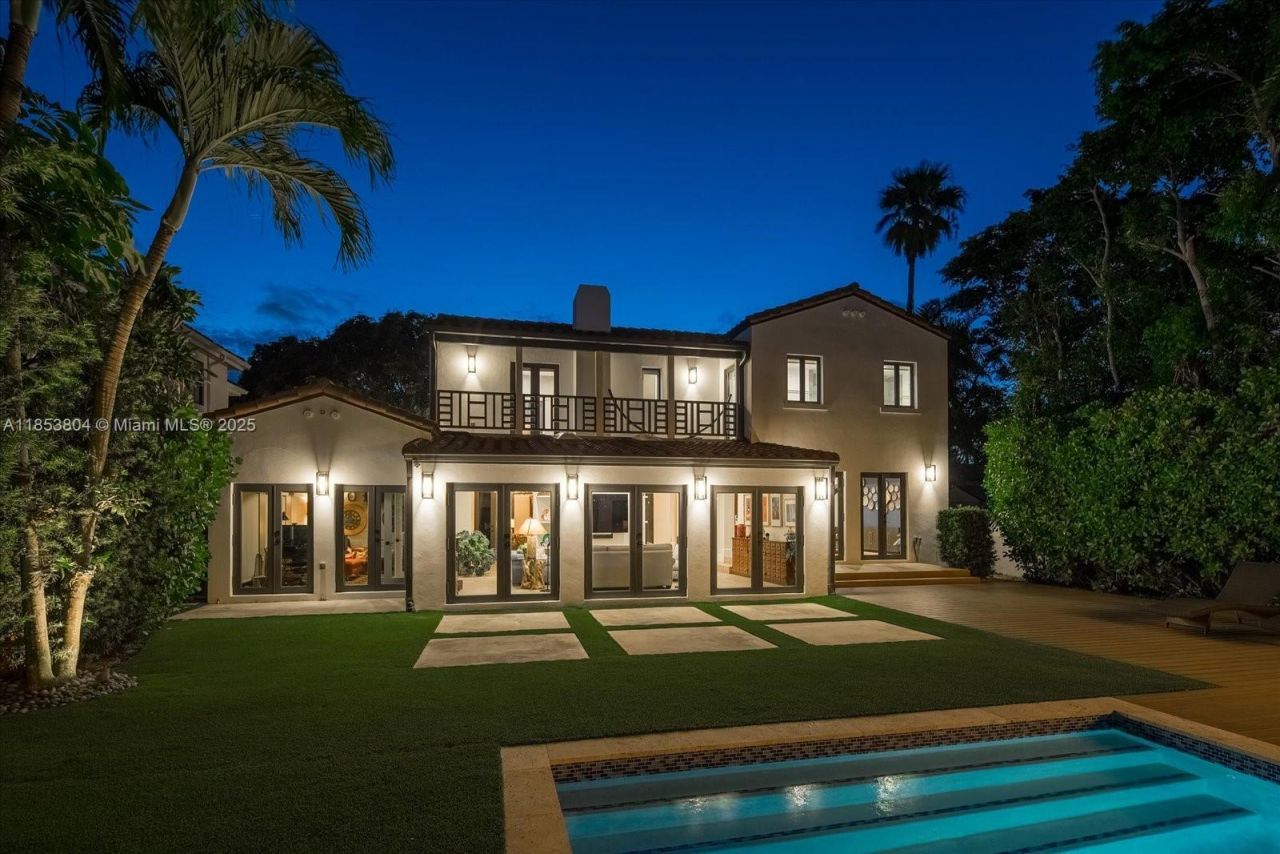 4475 N Meridian Ave, Miami Beach, FL 33140 Photo