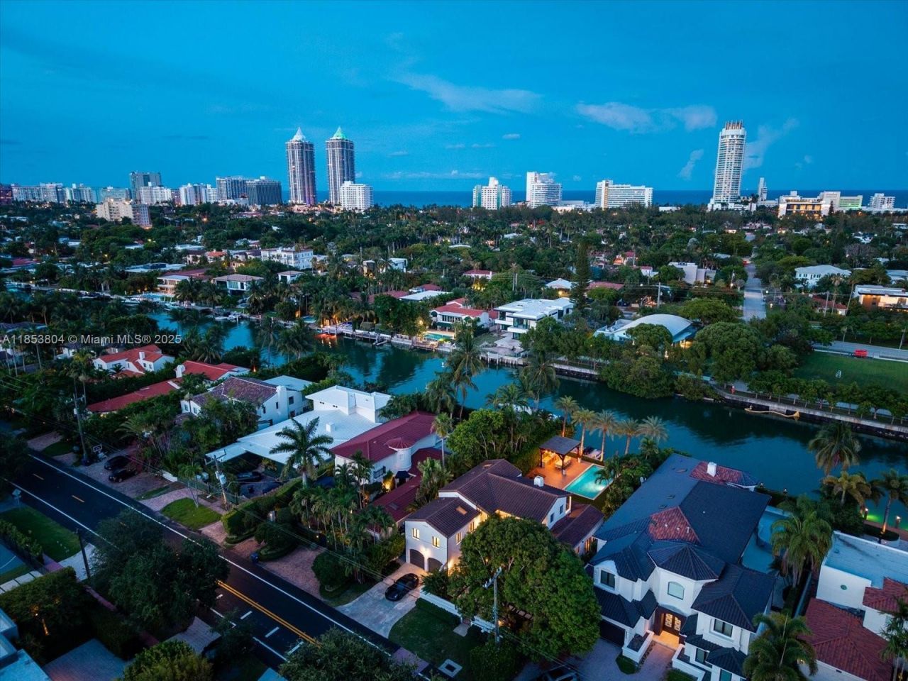 4475 N Meridian Ave, Miami Beach, FL 33140 Photo