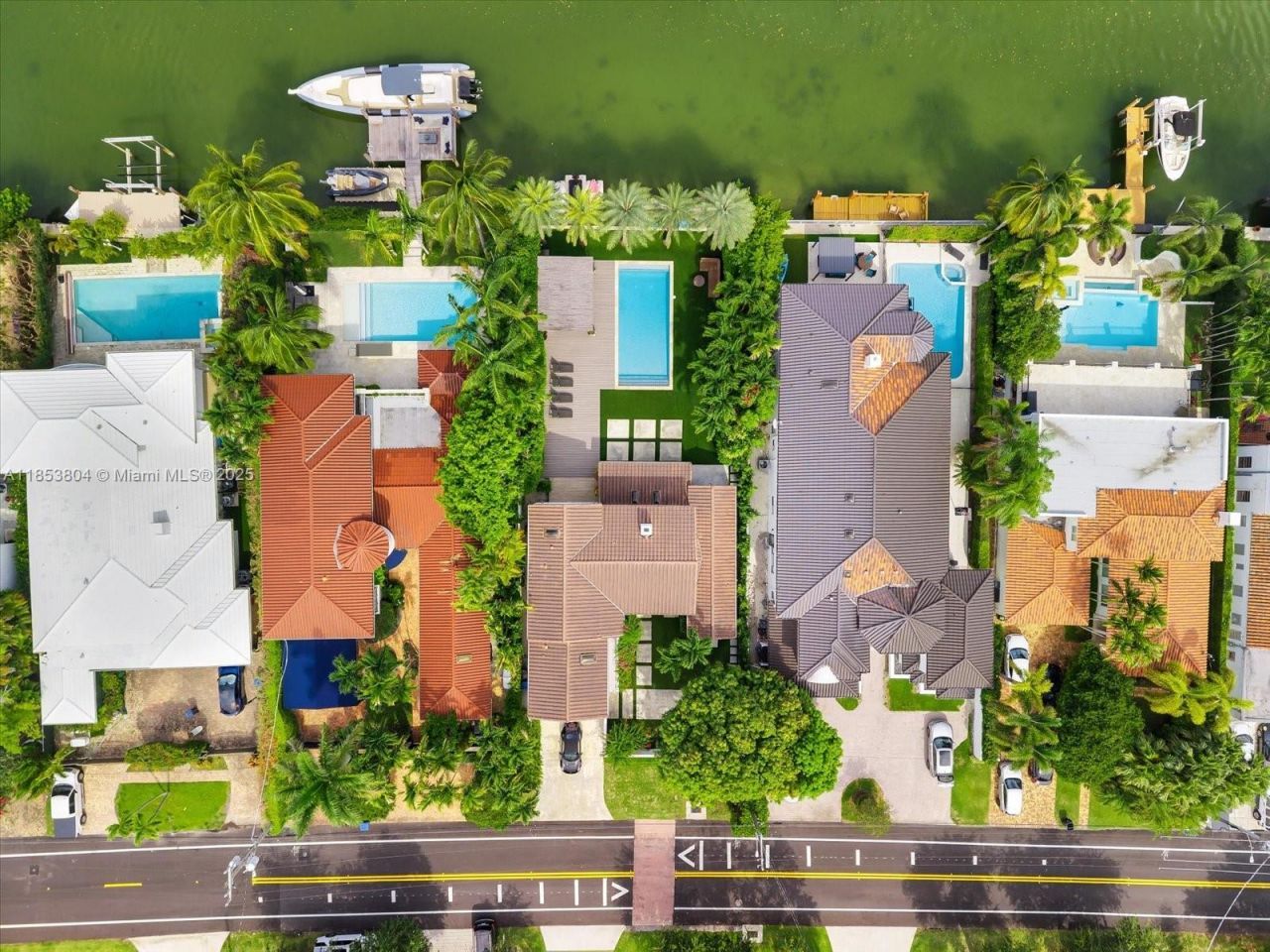 4475 N Meridian Ave, Miami Beach, FL 33140 Photo