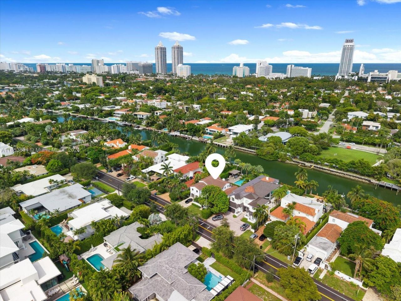 4475 N Meridian Ave, Miami Beach, FL 33140 Photo