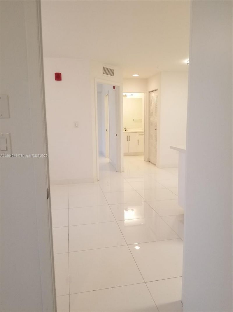 2651 NE 212th Ter, Unit 103, Miami, FL 33180 Photo