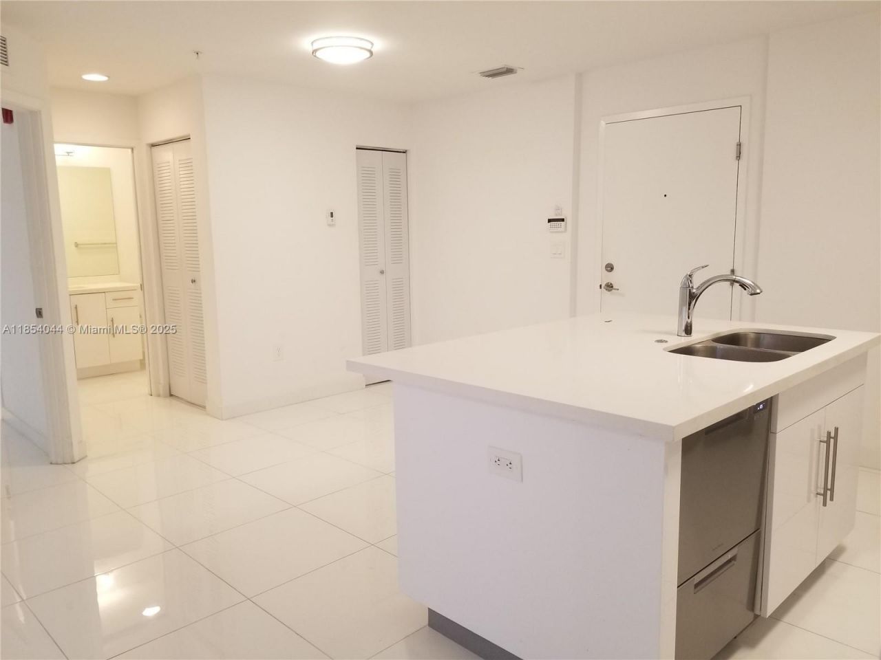 2651 NE 212th Ter, Unit 103, Miami, FL 33180 Photo