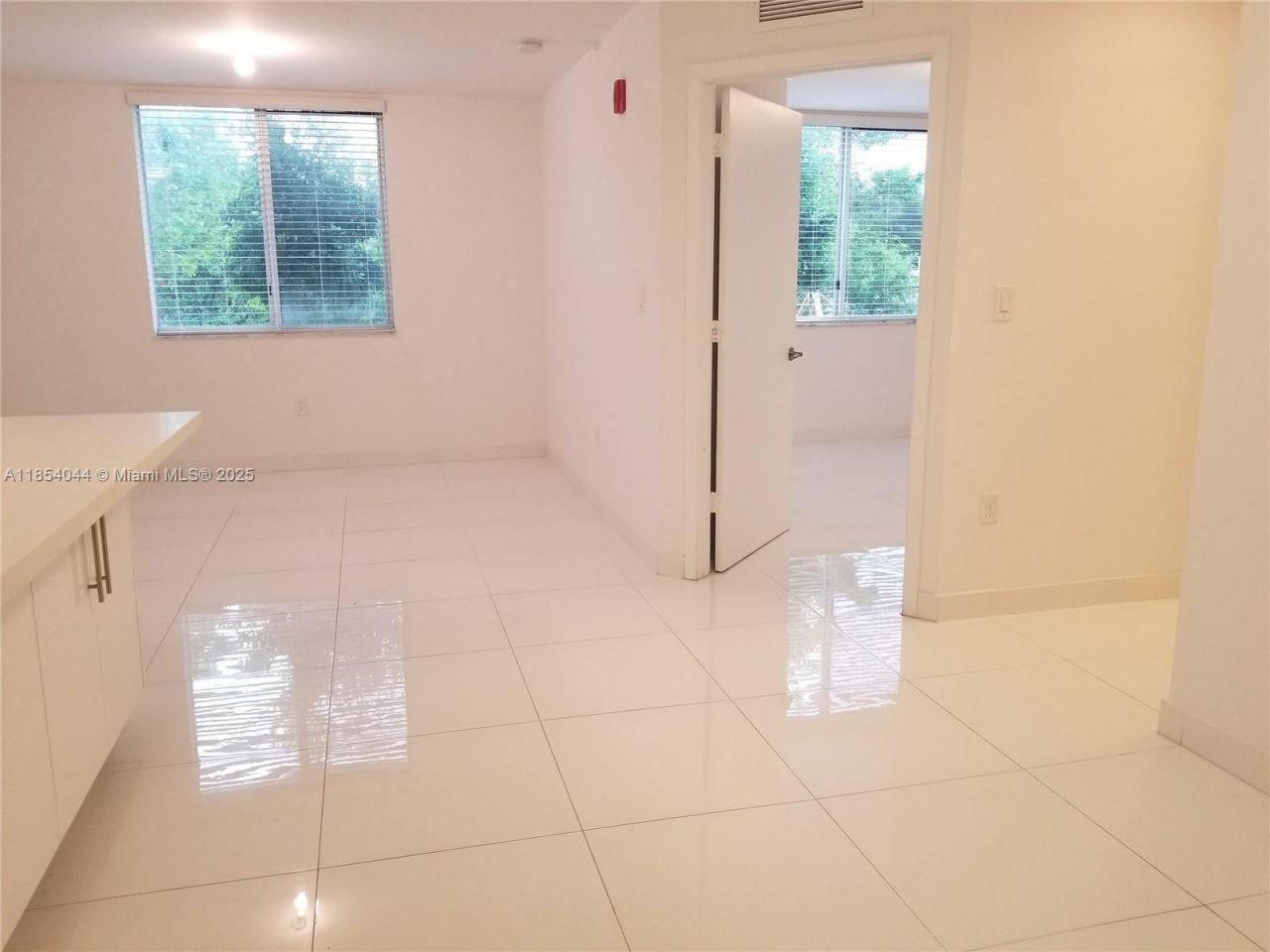 2651 NE 212th Ter, Unit 103, Miami, FL 33180 Photo