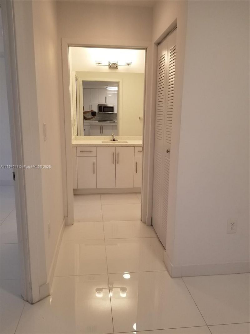 2651 NE 212th Ter, Unit 103, Miami, FL 33180 Photo